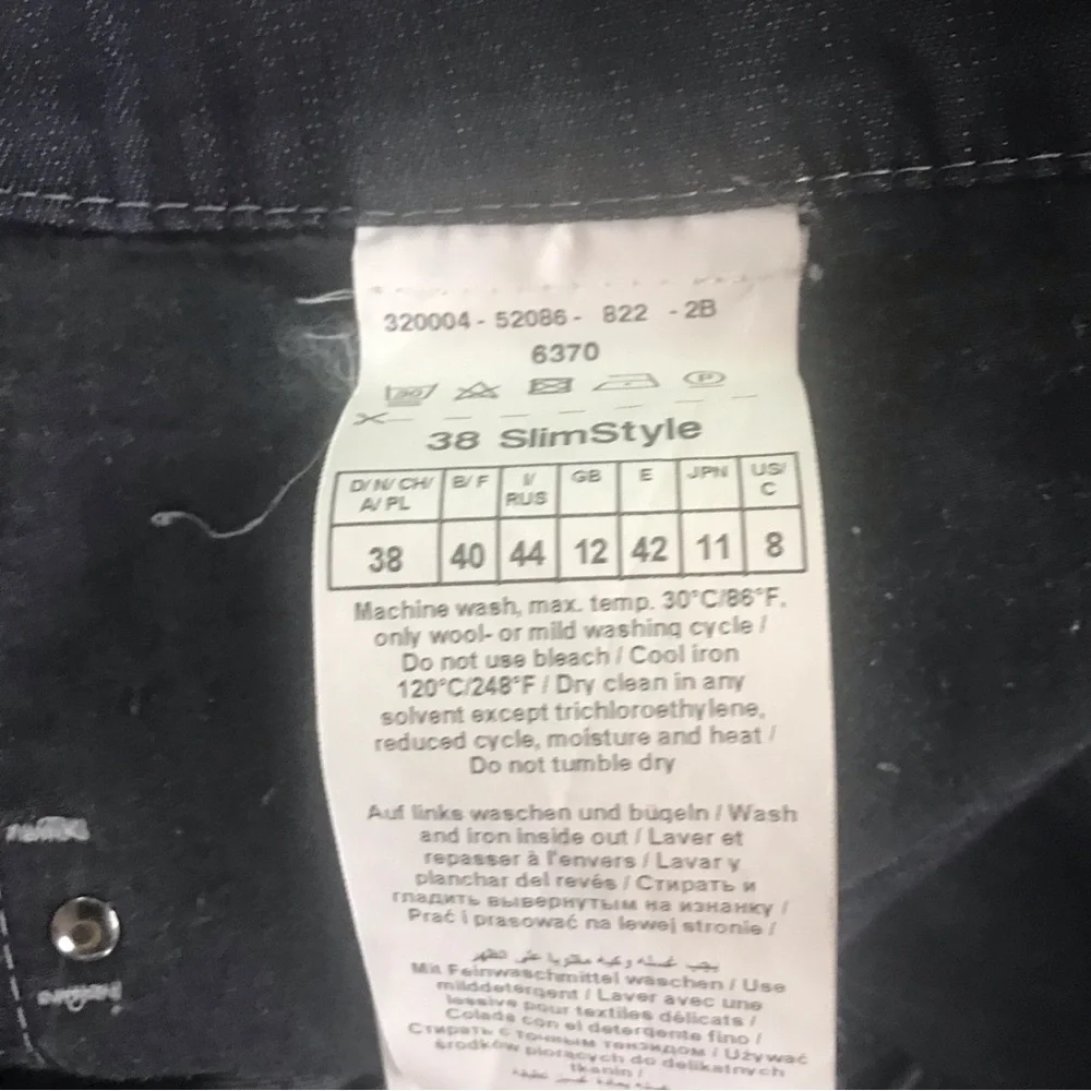 Gerry Weber Dark Wash Slim Style Jeans - Size 8 - Picture 5 of 11